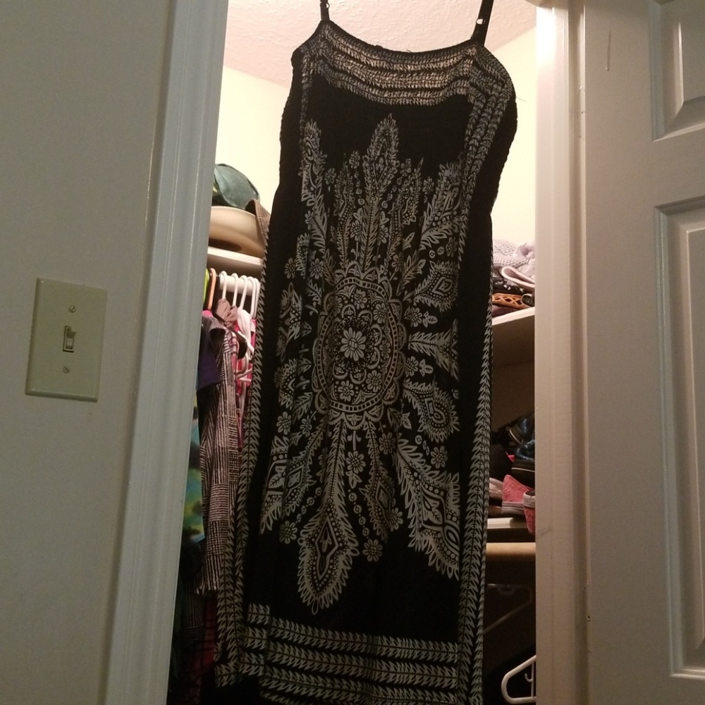 Dresses and dress type shirt goes great w/leggings